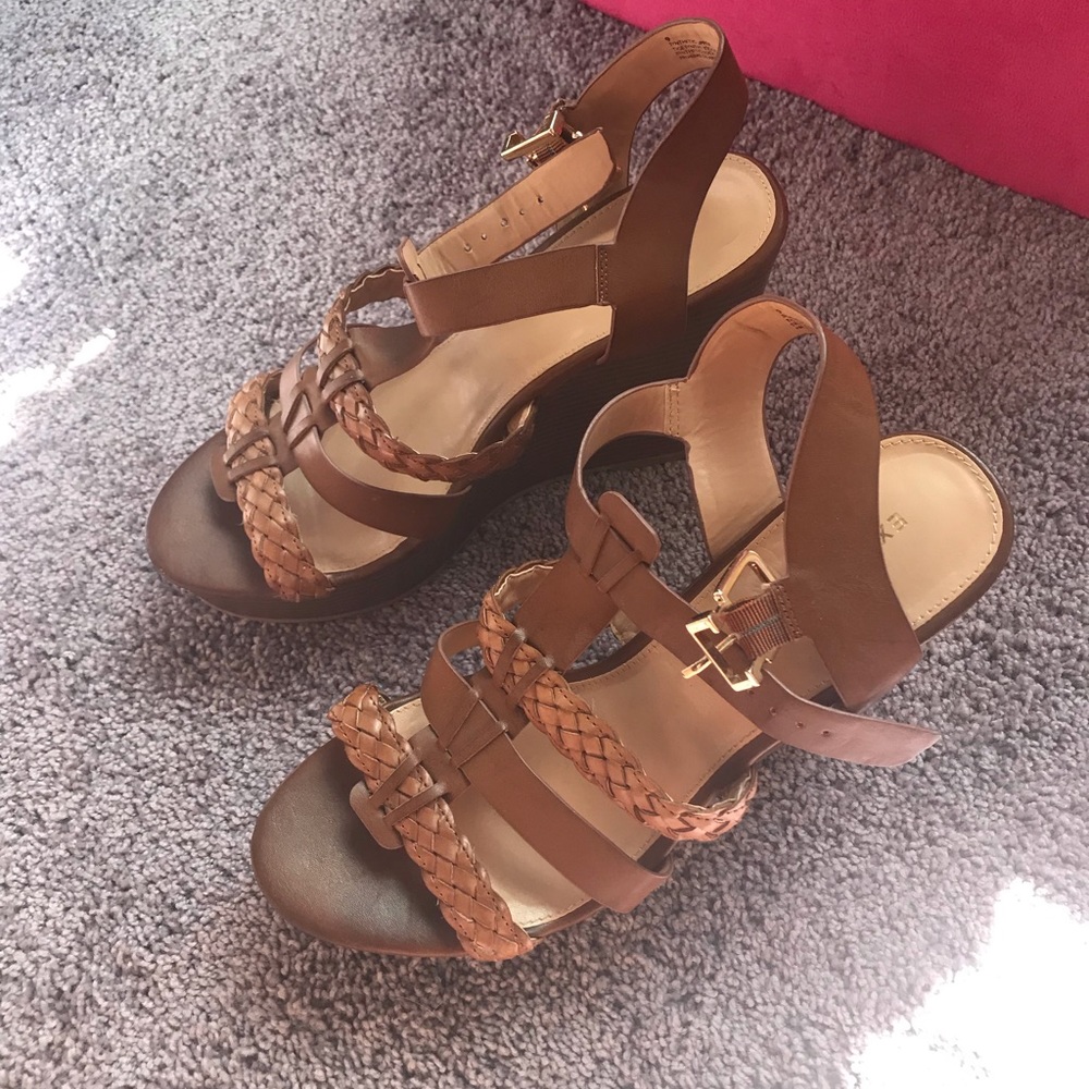 express brown wedges